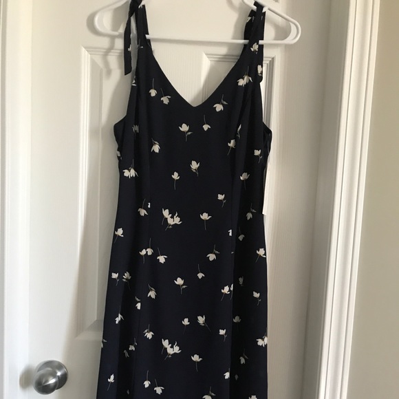 Siena Sky- Navy Blue Floral Dress - Picture 2 of 7